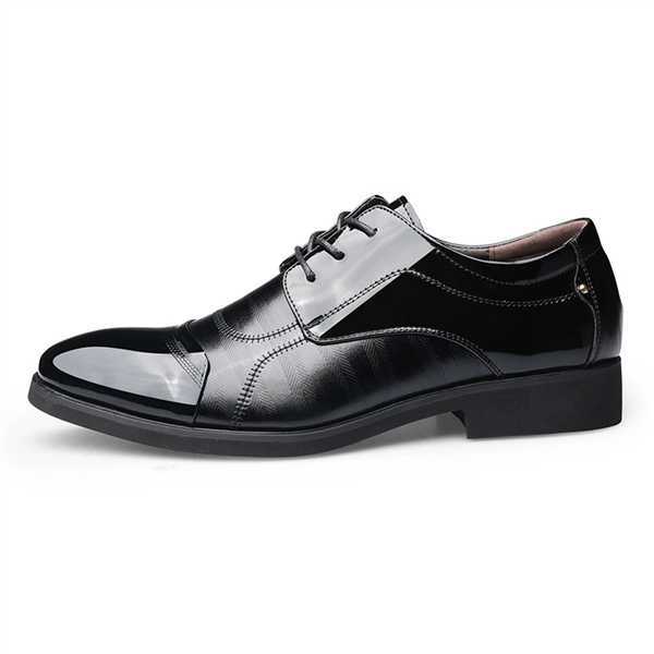 Chaussures richelieu en cuir verni