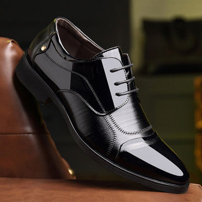 Chaussures richelieu en cuir verni